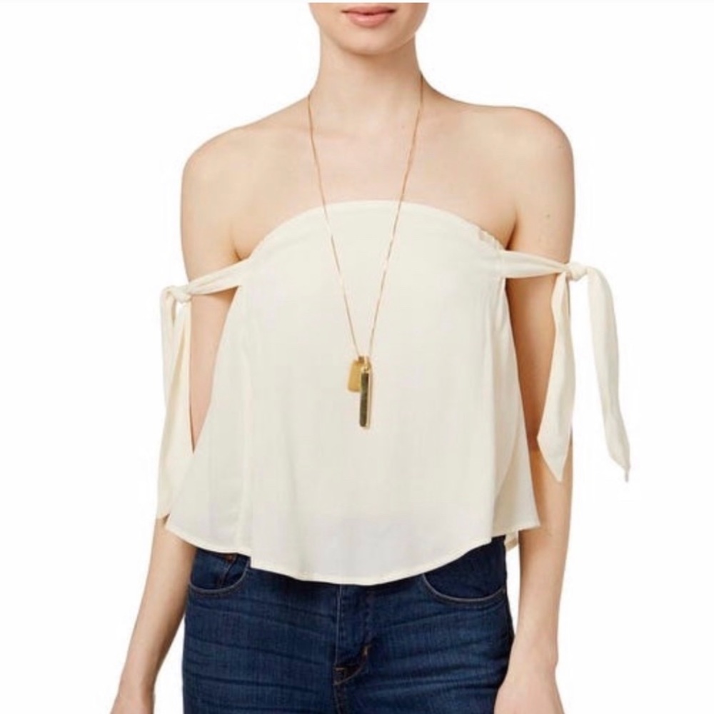 NWT ASTR Havana Off the Shoulder Cream Top sz M